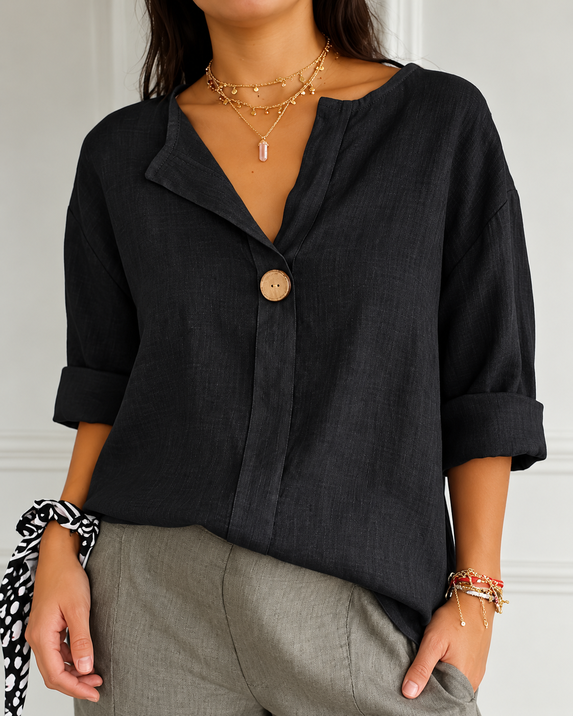 Zamma | Relaxed V-Neck Top